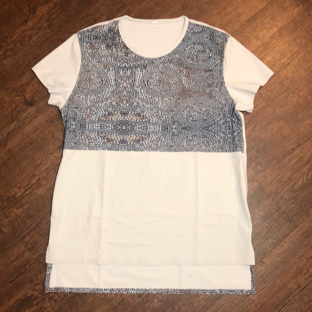 Lululemon Women’s Unique Tee Sz S/M